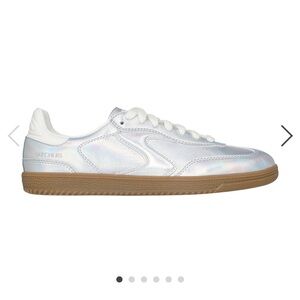 NEW memory foam sketchers atheletic shoes